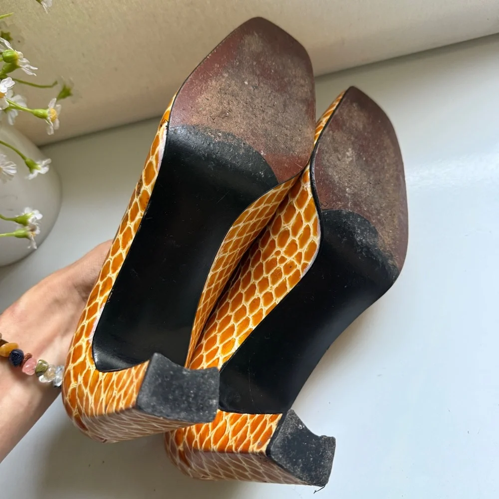 Stuart Weitzman Orange Patterned Block Heel Pumps Square Toe Size 7